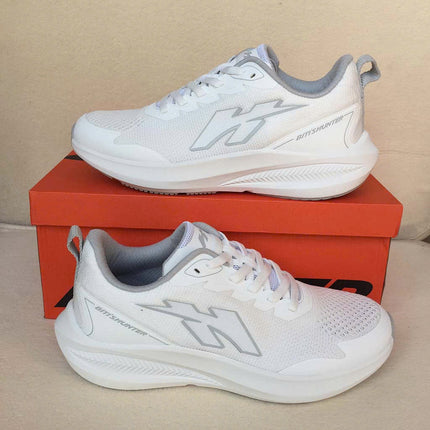 Giày Thể Thao Biti's Hunter Core Nam Màu Trắng HSM010800TRG