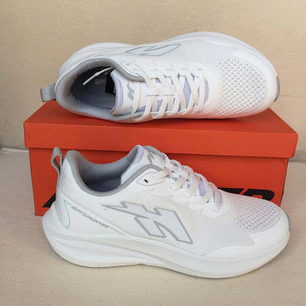 Giày Thể Thao Biti's Hunter Core Nam Màu Trắng HSM010800TRG