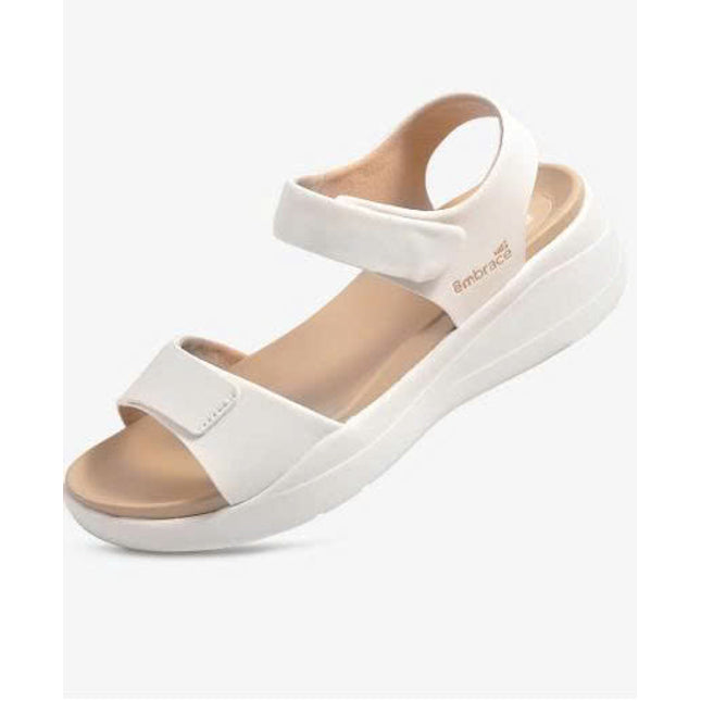 Dép Sandal Nữ Biti’s Êmbrace BEW002000TRG ( Trắng )